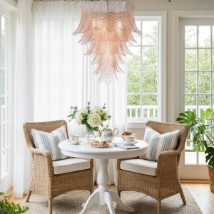 Lampa wisząca Piano glamour, widok podkreślający formę i połysk niklu