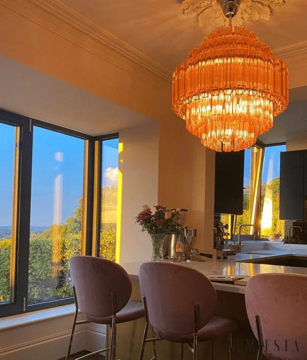 Lampa wisząca Pino do salonu, dekoracyjne szklane elementy i metalowa konstrukcja