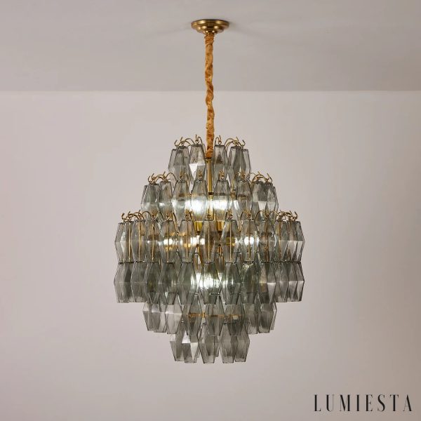 Prestigio - złota oprawa i dymne szkło w lampie wiszącej glamour