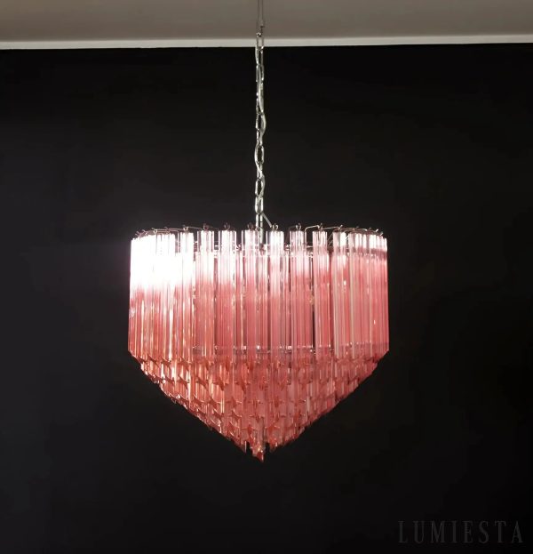 Sasso - glamour z niklową konstrukcją i różowymi szklanymi kloszami, widok z dołu