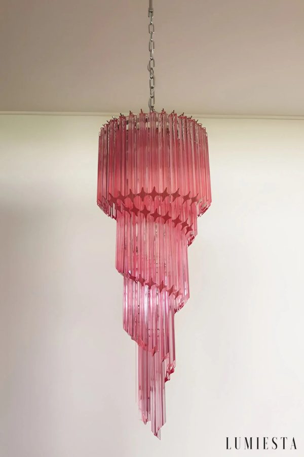 Scirocco - lampa wisząca ze szkła różowego, ujęcie od dołu z widoczną formą klosza