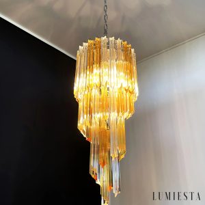 Scirocco - detal niklowanego wykończenia i szklanych elementów lampy wiszącej