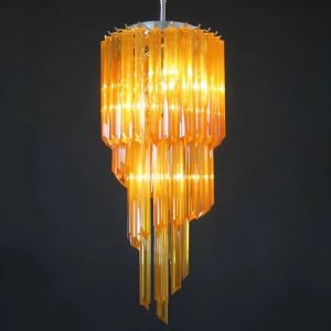 Scirocco - niklowana lampa wisząca glamour, szczegół połączeń i szklanych zawieszek
