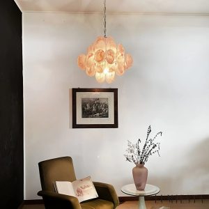 Seta - chromowana obręcz i różowe szkło lampy wiszącej do salonu