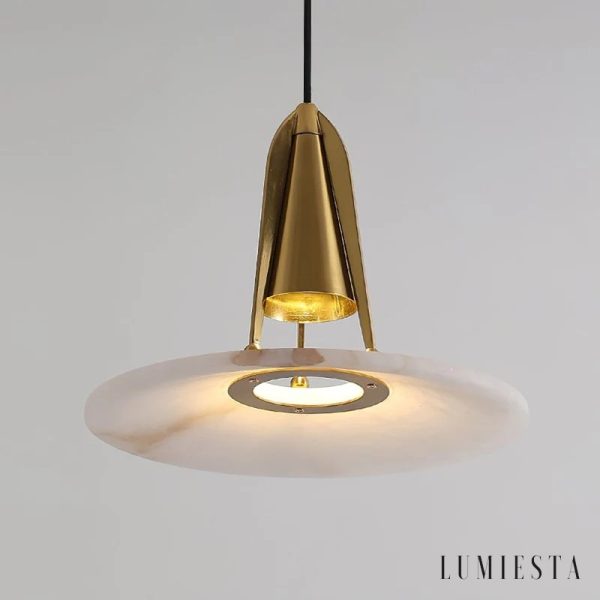 Lampa wisząca Sines - alabastrowy klosz i czarny stelaż z profilu