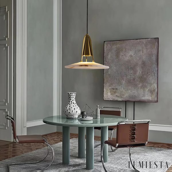 Lampa Sines - alabastrowy klosz o miękkim świetle, widok od spodu