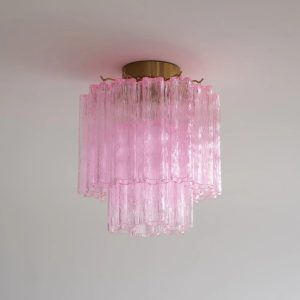 Sorrento - lampa sufitowa ze szkła i metalu, widok pod kątem na złotą oprawę