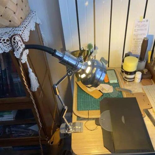 Retro industrial clip-on lamp, adjustable height