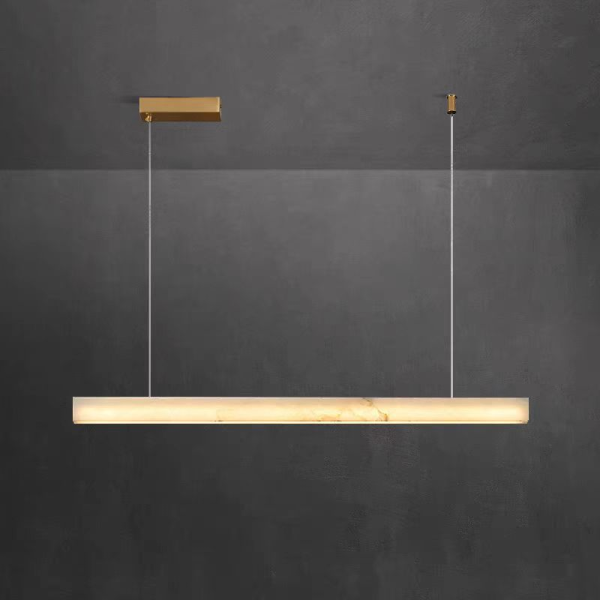 Liner - podłużna lampa wisząca z alabastru LED w złotym wykończeniu