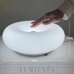 Donut - okrągła lampa stołowa LED ze szkła, widok na pełną bryłę