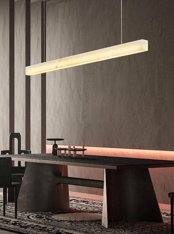 Liner - podłużna lampa wisząca z alabastru LED, widok podłużnego klosza