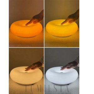 Szklana lampa stołowa LED pomarańczowa okrągła Donut, widok z przodu