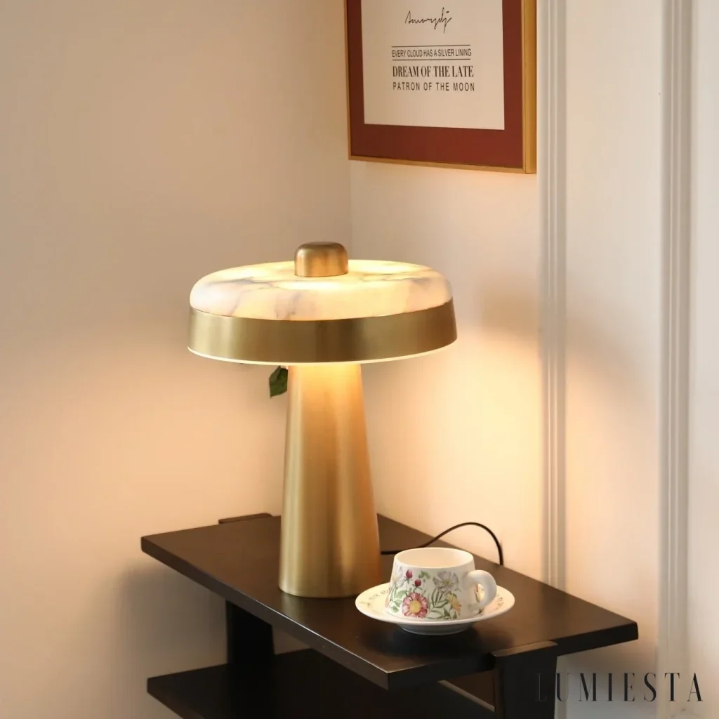 Estepa - lampa stołowa alabastrowa dysk - w dziennym świetle