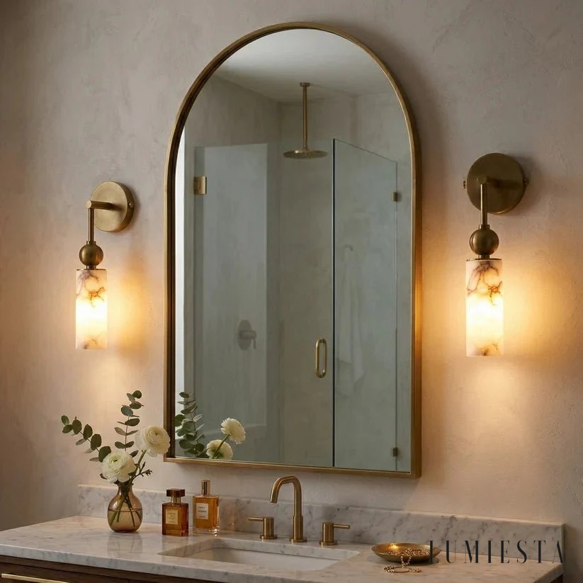 Ferraria - alabaster wall light with copper