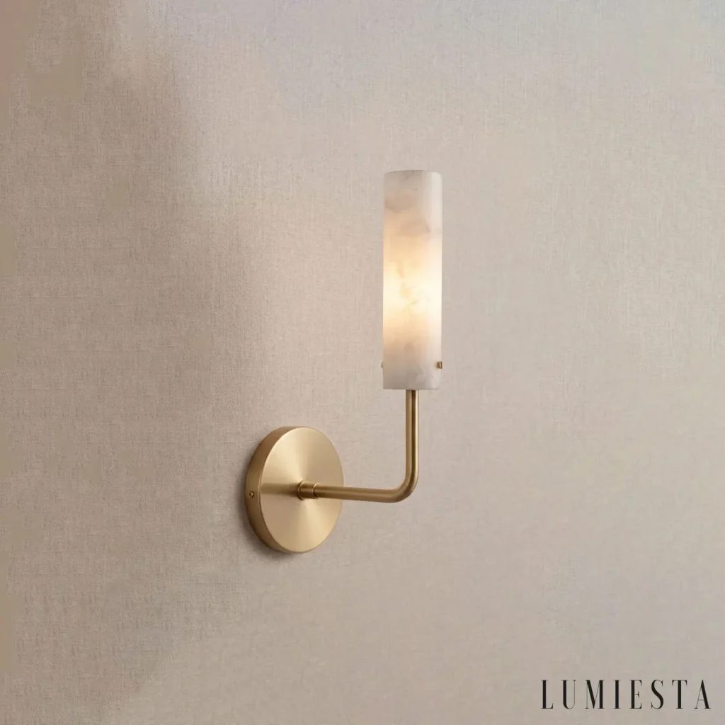 Sarteano - alabaster wall light, width 12 cm - shade and base detail