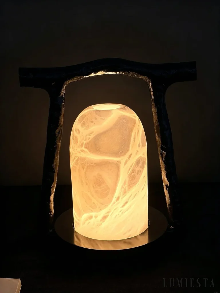 Sorano - lantern-shaped alabaster table lamp - shade and base detail