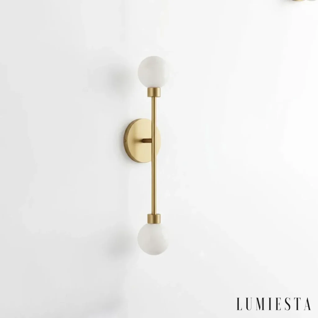 Lucignano - alabaster wall light with copper, H 48 cm - view of the whole fixture
