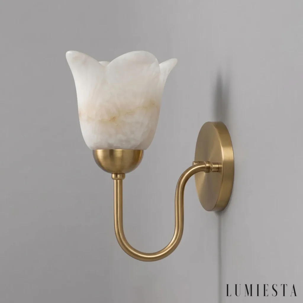 Aranjuez - alabaster wall light with copper, height 28 cm - side view